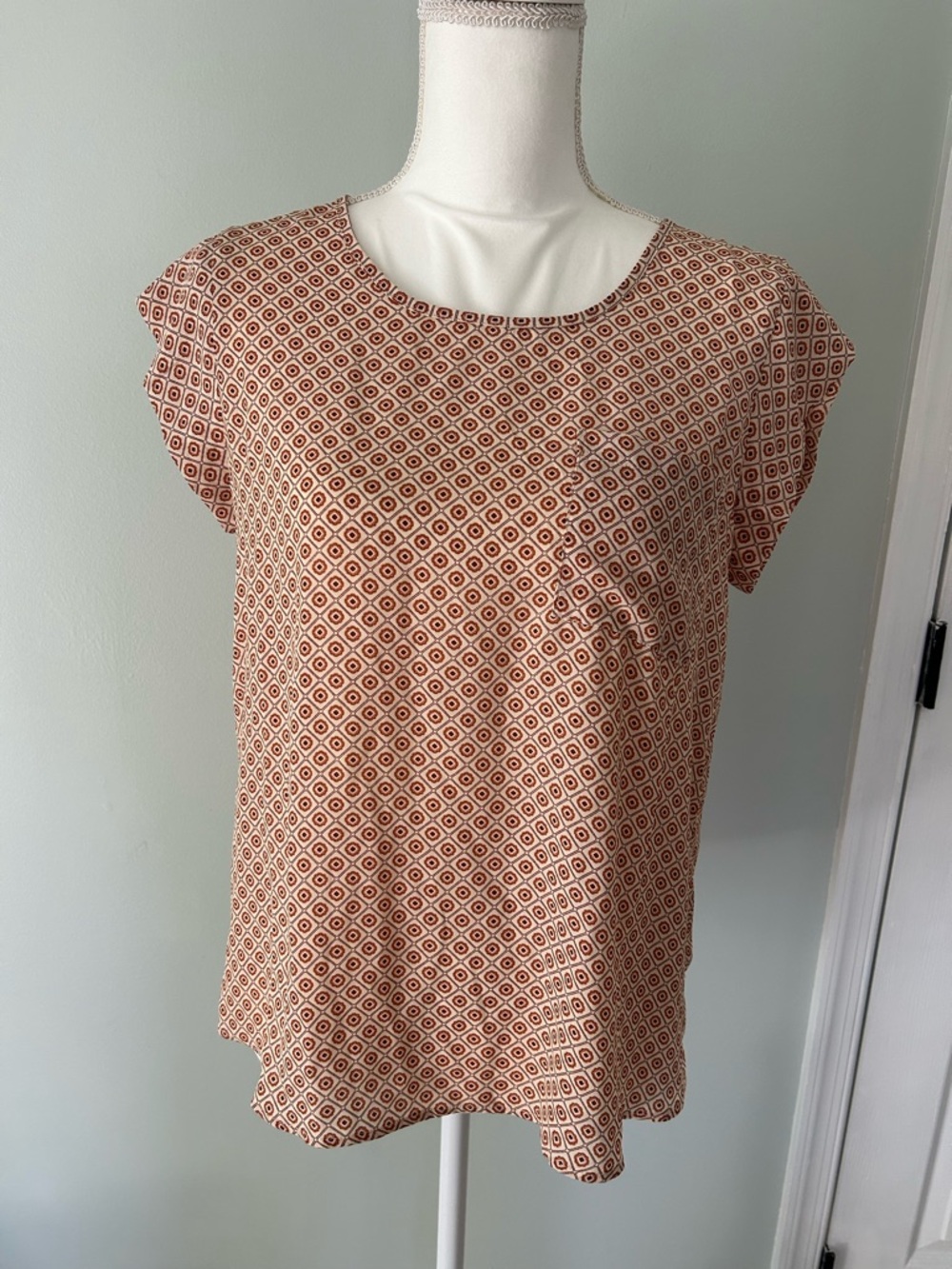 Carolina Belle Rust and Cream Geometric Cap Sleeve Blouse